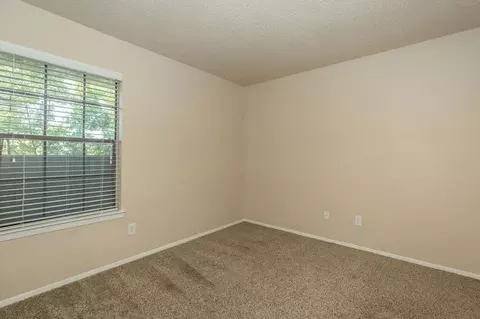 812 Brown Blvd, Arlington, TX 76011 photo 25
