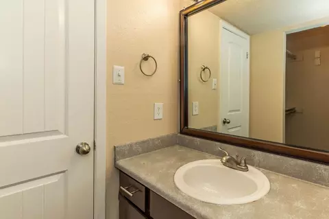 812 Brown Blvd, Arlington, TX 76011 photo 47