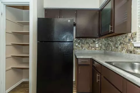 812 Brown Blvd, Arlington, TX 76011 photo 18