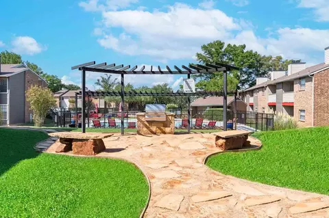 812 Brown Blvd, Arlington, TX 76011 photo 39
