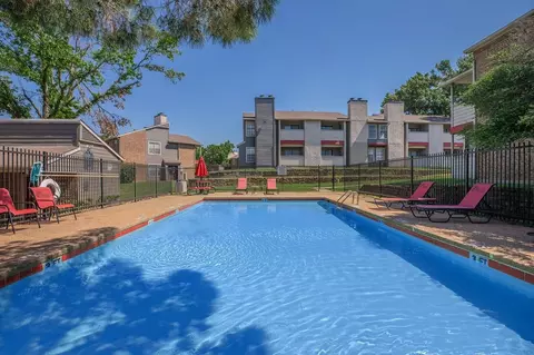 812 Brown Blvd, Arlington, TX 76011 photo 6