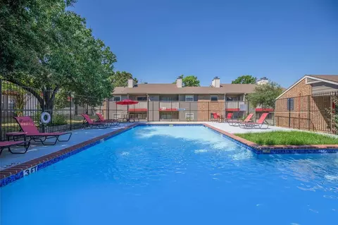 812 Brown Blvd, Arlington, TX 76011 photo 7
