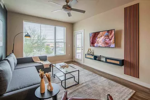 S Willow Dr, Tempe, AZ 85282