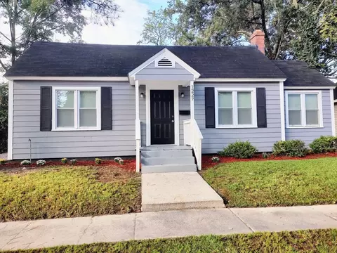 1227 E 38th St, Savannah, GA 31404