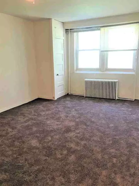 6418 University Ave, Middleton, WI 53562