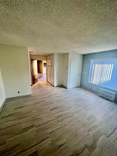 315 E Washington Ave, Santa Ana, CA 92701