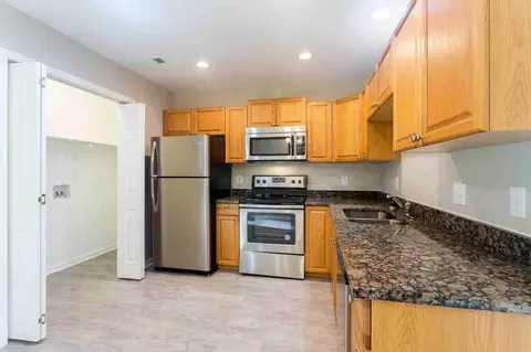 Halo Dr, Wellford, SC 29385