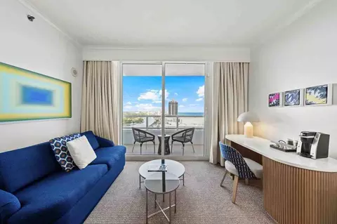 4391 Collins Ave, Miami Beach, FL 33140