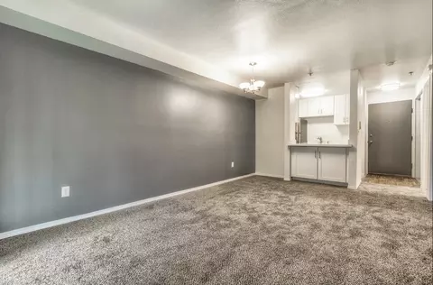 1800 S 330th St, Federal Way, WA 98003