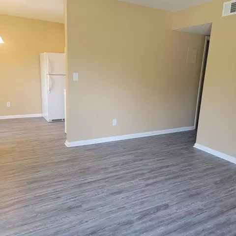 2005 2001 2003 2005 Terril Ln, West Buechel, KY 40218