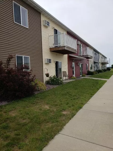 1875 W Pine St, Baraboo, WI 53913 photo 14