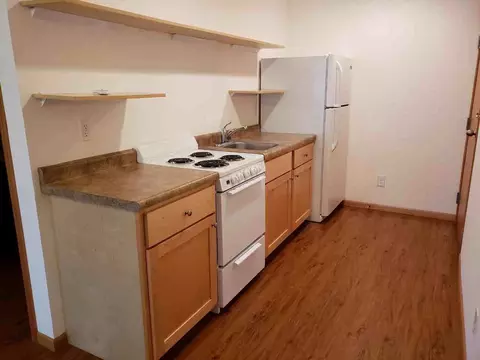 1875 W Pine St, Baraboo, WI 53913 photo 5