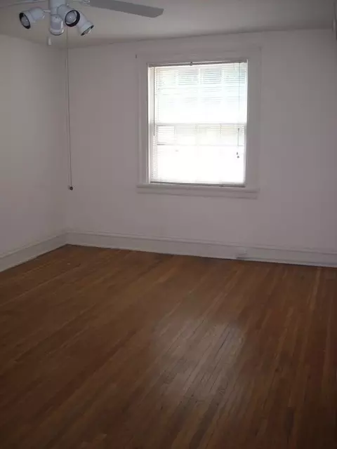 4213 Grove Ave, Richmond, VA 23221