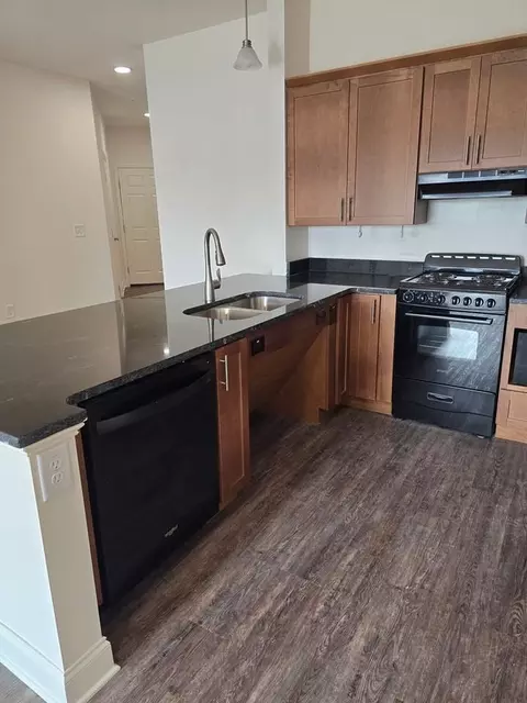 703 Clay St SE, Blacksburg, VA 24060