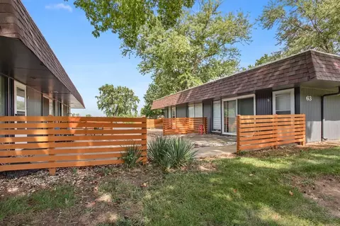 10561 Cypress Ave, Kansas City, MO 64137