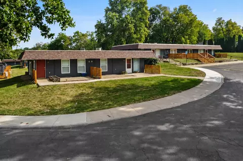 10561 Cypress Ave, Kansas City, MO 64137