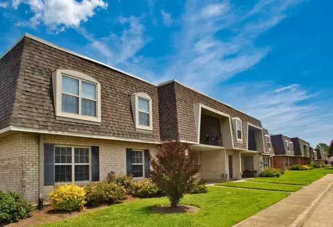 2100 Westminster Ln, Virginia Beach, VA 23454