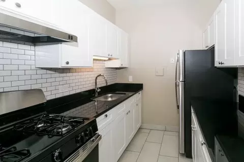 1642 E 56th St, Chicago, IL 60637