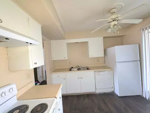 7501 S 25th St, Bellevue, NE 68147