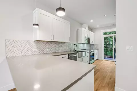 21218 52nd Ave W #21212-21218, Mountlake Terrace, WA 98043