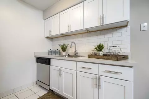 2167 Medford Rd, Ann Arbor, MI 48104 photo 6