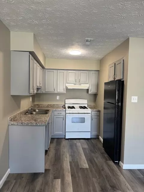 733 Hill Rise Ct, Lexington, KY 40504