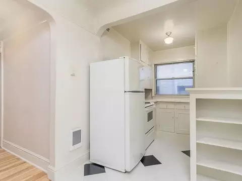 1929 NW Irving St, Portland, OR 97209