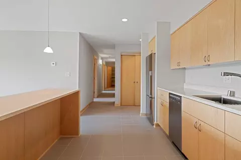1570 Eustis St, Lauderdale, MN 55108