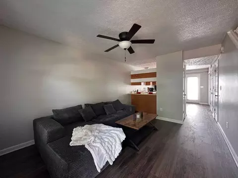 1622 S Curry Pike, Bloomington, IN 47403