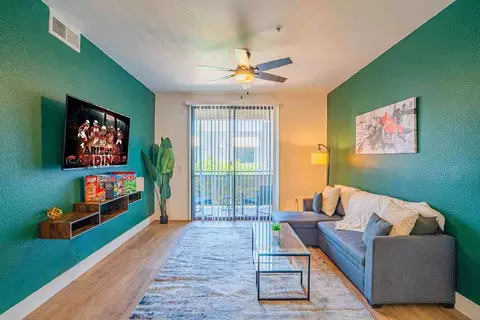 6610 N 93rd Ave, Glendale, AZ 85305