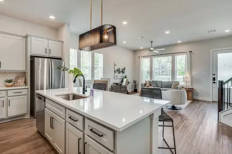 505 Mission Trl, Arlington, TX 76010 photo 6