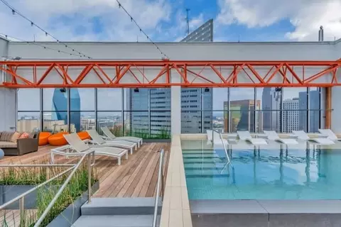 Elm St, Dallas, TX 75201