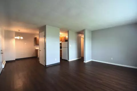 102 5th St E, West Fargo, ND 58078