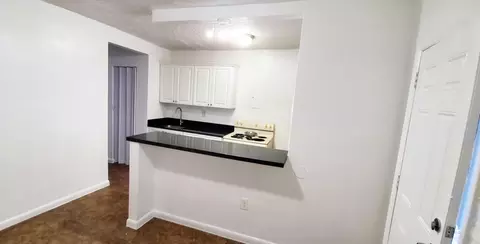 419 449 Nw 8 St, Miami, FL 33136