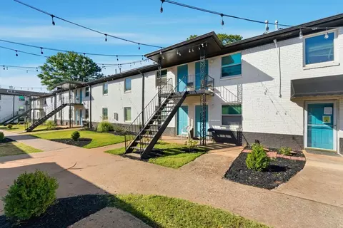 558 College St, Hapeville, GA 30354