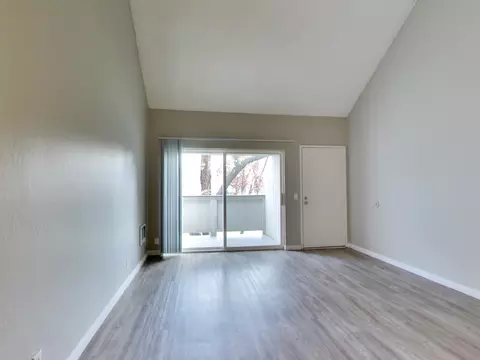 25200 Santa Clara St, Hayward, CA 94544 photo 7