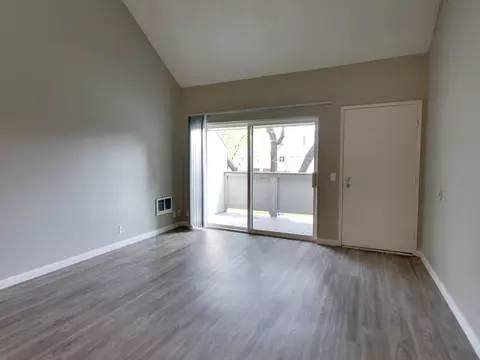 25200 Santa Clara St, Hayward, CA 94544 photo 11