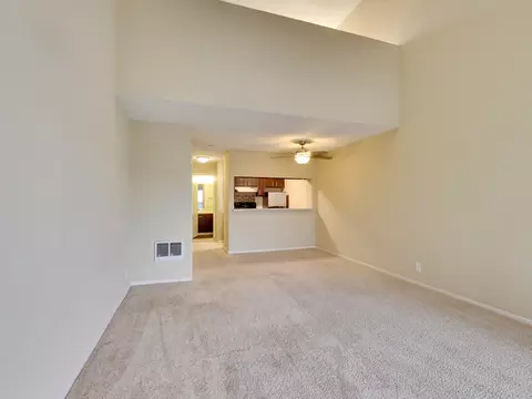 25200 Santa Clara St, Hayward, CA 94544 photo 6
