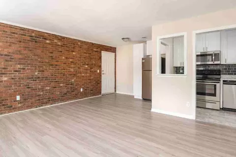 516 S Mendenhall St, Greensboro, NC 27403