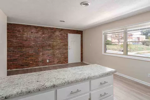 516 S Mendenhall St, Greensboro, NC 27403