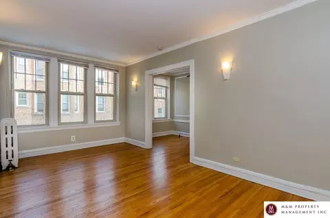 437 S Kenilworth Ave, Oak Park, IL 60302