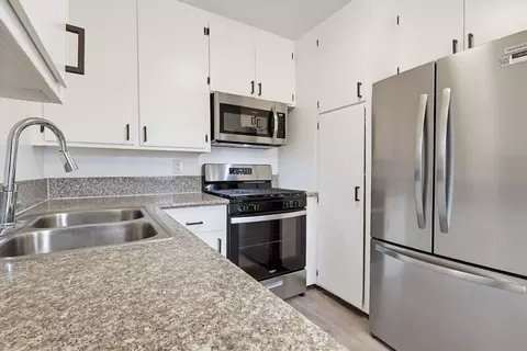 6325 8th Ave, Los Angeles, CA 90043