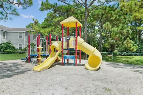 6274 Pinestead Dr, Lake Worth, FL 33463 photo 5