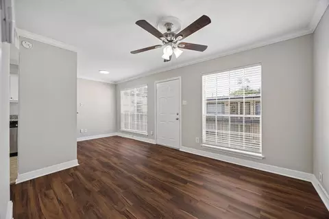 201 Emerson St, Houston, TX 77006