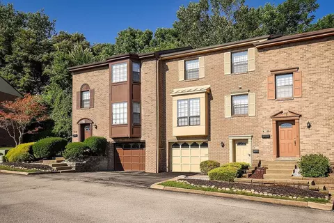 1010 Stonecliffe Dr, Monroeville, PA 15146 photo 25