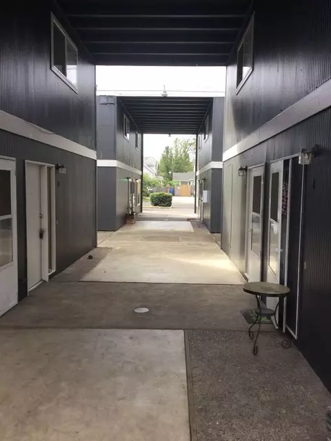 1247 W 8th Ave, Eugene, OR 97402 photo 4