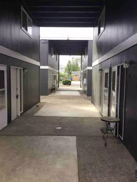 1247 W 8th Ave, Eugene, OR 97402