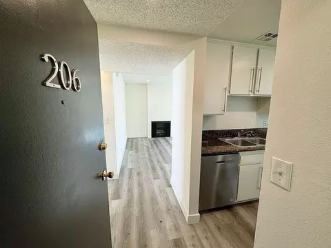 3715 S Canfield Ave, Los Angeles, CA 90034