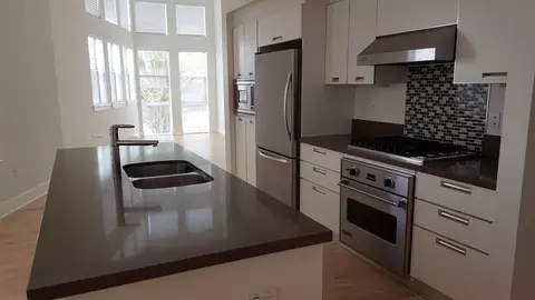 6790 Embarcadero Ln, Carlsbad, CA 92011