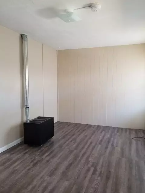 2044-2050 2056 S Broadway, Wichita, KS 67211